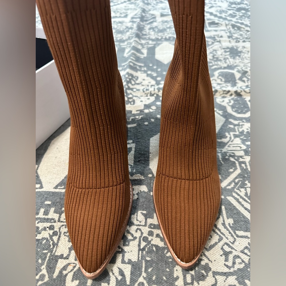 Steven New York size 9 Womens Cognac Sock booties with box